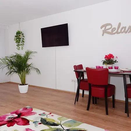Relax-red Mit Pool Und Sauna Apartment Scheidegg