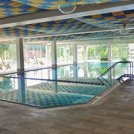 Relax-red Mit Pool Und Sauna 샤이데크